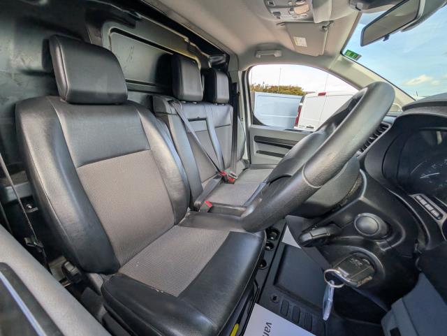2021 Peugeot Expert 1000 1.5 Bluehdi 100 Professional Van (NU71EPO) Image 18