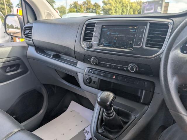 2021 Peugeot Expert 1000 1.5 Bluehdi 100 Professional Van (NU71EPO) Image 28