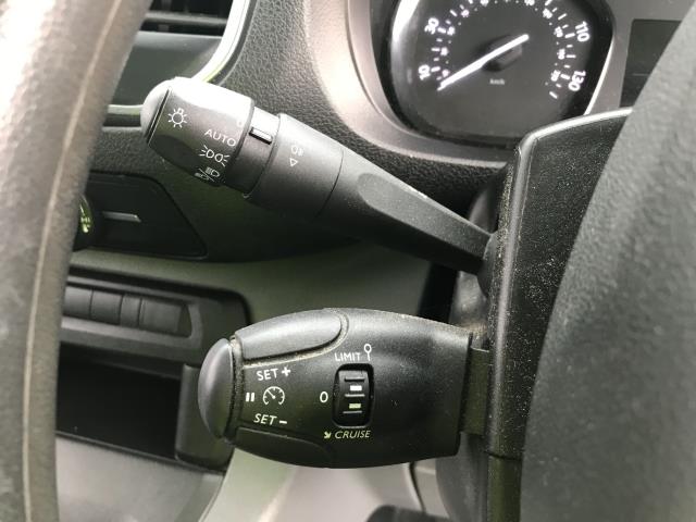 2021 Peugeot Expert 1200 L2 H1 1.5BLUE HDI 100PS PROFESSIONAL EURO 6 (NU71EUC) Image 33