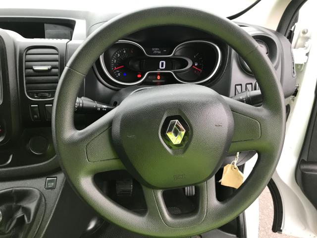 2021 Renault Trafic LL30 L2 H1 BLUE DCi 120PS BUSINESS+  EURO 6 (NU71GYJ) Image 18