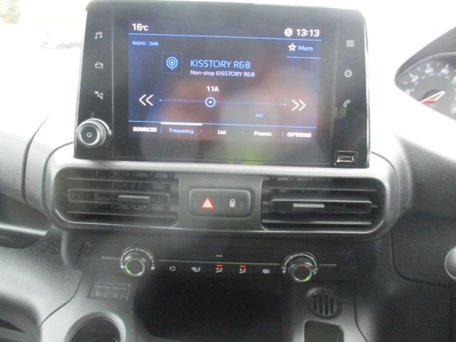 2022 Peugeot Partner 1000 1.5 Bluehdi 100 Professional Premium Van (NU71JBO) Image 19