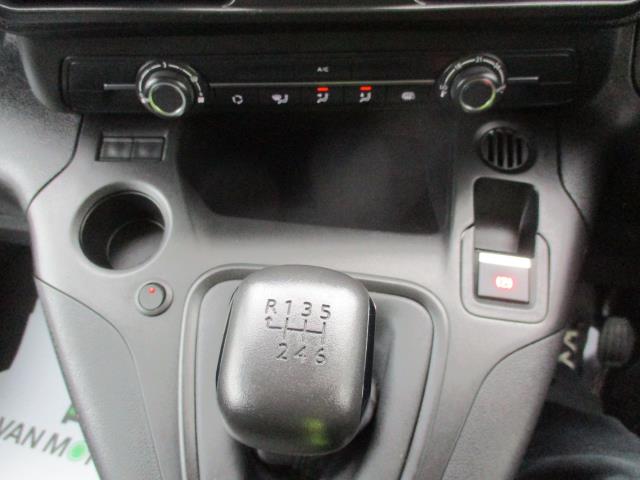 2022 Peugeot Partner 1000 1.5 Bluehdi 100 Professional Premium Van (NU71JBO) Image 22