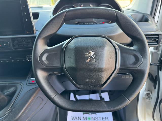 2022 Peugeot Partner 1000 1.5 Bluehdi 100 Professional Premium Van (NU71JBX) Image 22