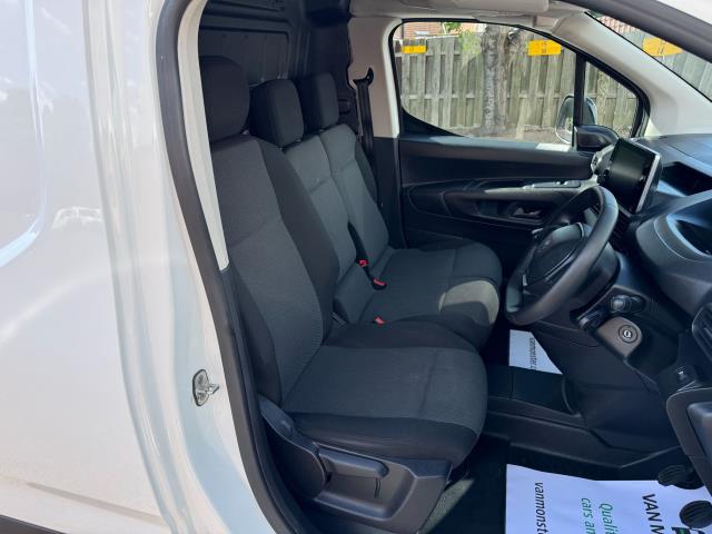 2022 Peugeot Partner 1000 1.5 Bluehdi 100 Professional Premium Van (NU71JBX) Image 16