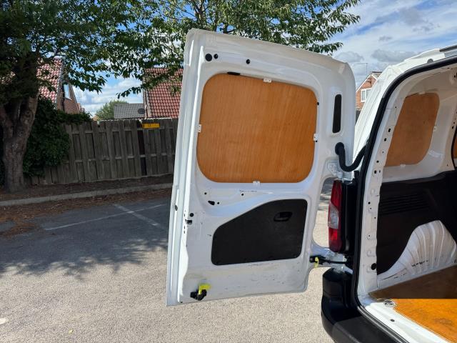 2022 Peugeot Partner 1000 1.5 Bluehdi 100 Professional Premium Van (NU71JBX) Image 49
