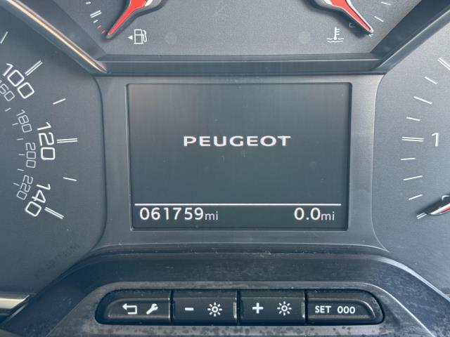 2022 Peugeot Partner 1000 1.5 Bluehdi 100 Professional Premium Van (NU71JBX) Image 12