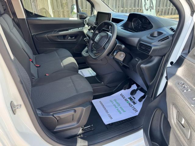 2022 Peugeot Partner 1000 1.5 Bluehdi 100 Professional Premium Van (NU71JBX) Image 13