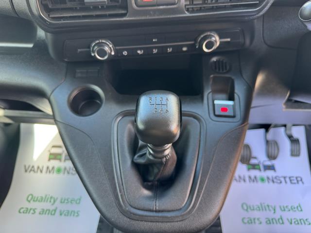 2022 Peugeot Partner 1000 1.5 Bluehdi 100 Professional Premium Van (NU71JBX) Image 26
