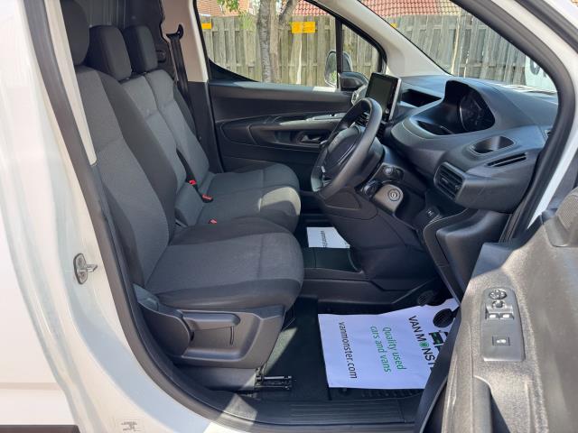 2022 Peugeot Partner 1000 1.5 Bluehdi 100 Professional Premium Van (NU71JBX) Image 15