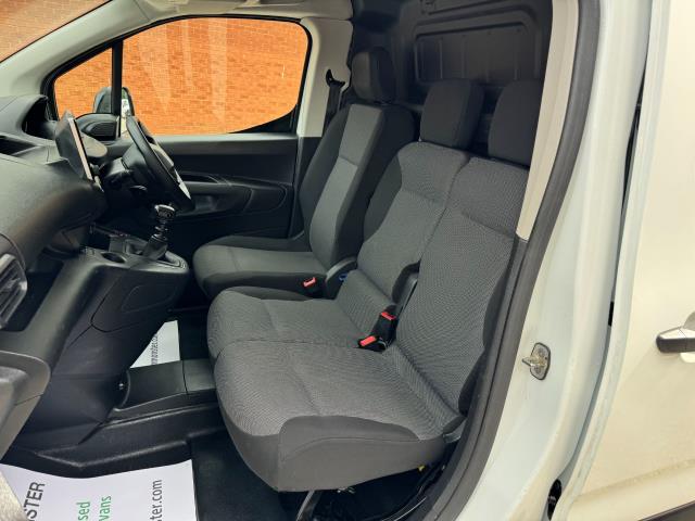 2022 Peugeot Partner 1000 1.5 Bluehdi 100 Professional Premium Van (NU71JNV) Image 31