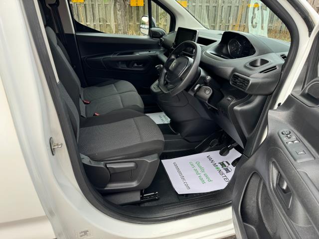 2022 Peugeot Partner 1000 1.5 Bluehdi 100 Professional Premium Van (NU71JNV) Image 13