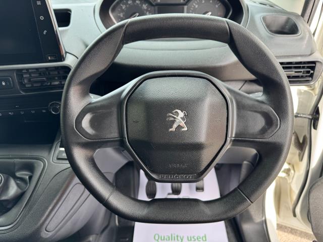 2022 Peugeot Partner 1000 1.5 Bluehdi 100 Professional Premium Van (NU71JNV) Image 22