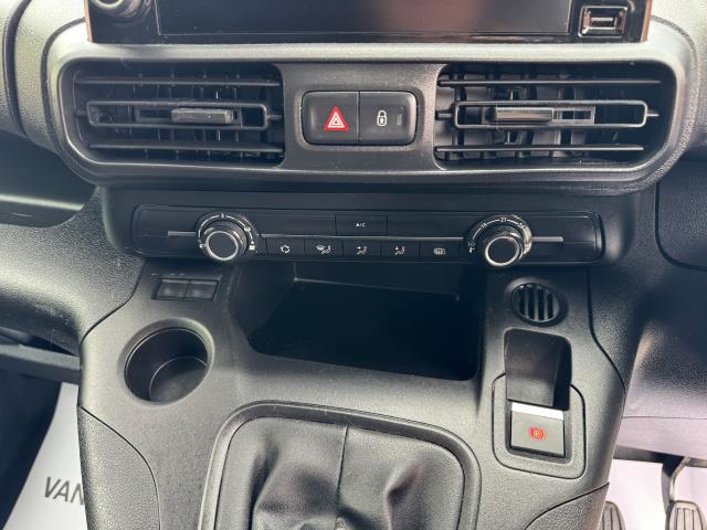 2022 Peugeot Partner 1000 1.5 Bluehdi 100 Professional Premium Van (NU71JNV) Image 25