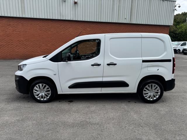 2022 Peugeot Partner 1000 1.5 Bluehdi 100 Professional Premium Van (NU71JNV) Image 6