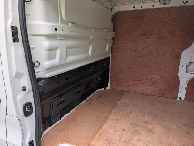 2021 Renault Trafic Ll30 Energy Dci 120 Business+ Van (NU71VZA) Image 18