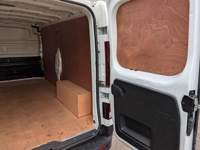 2021 Renault Trafic Ll30 Energy Dci 120 Business+ Van (NU71VZA) Image 15