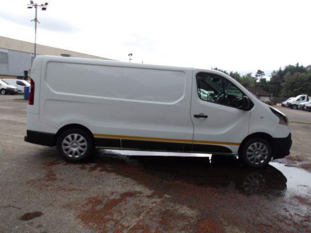 2021 Renault Trafic Ll30 Energy Dci 120 Business+ Van (NU71WHF) Image 10