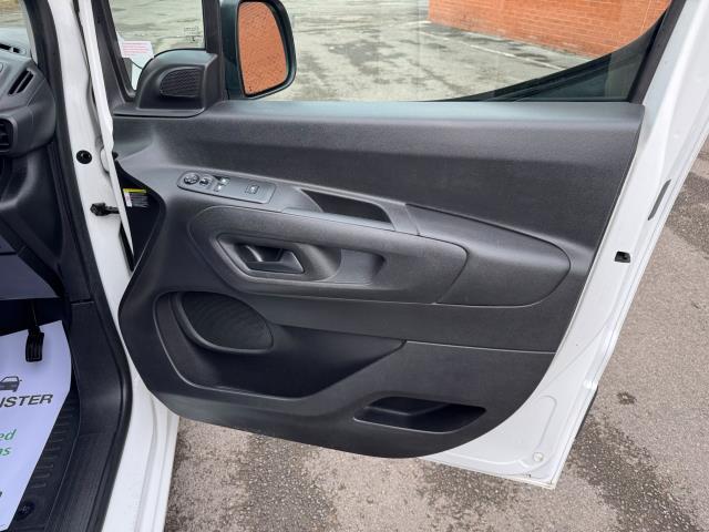 2021 Peugeot Partner 950 1.5 Bluehdi 100 Professional Premium LONG Van (NU71WUM) Image 18
