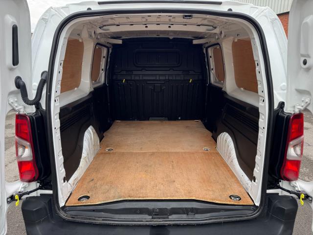 2021 Peugeot Partner 950 1.5 Bluehdi 100 Professional Premium LONG Van (NU71WUM) Image 46