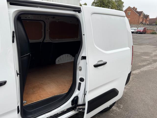 2021 Peugeot Partner 950 1.5 Bluehdi 100 Professional Premium LONG Van (NU71WUM) Image 40