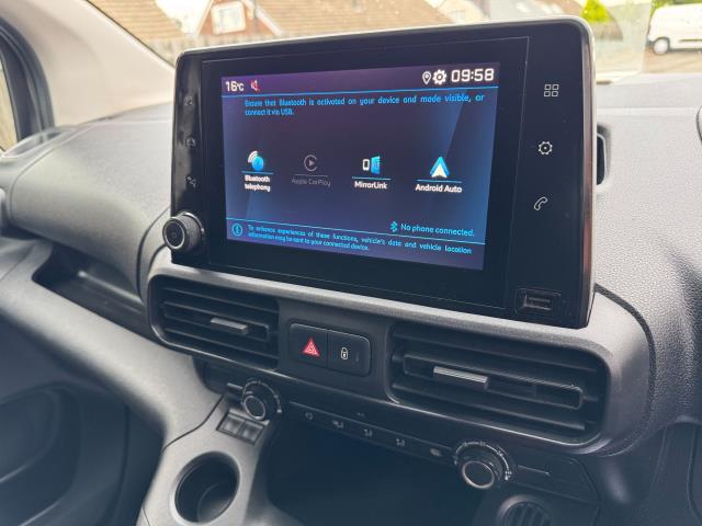 2021 Peugeot Partner 950 1.5 Bluehdi 100 Professional Premium LONG Van (NU71WUM) Image 24