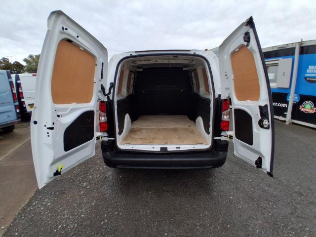 2021 Peugeot Partner 950 1.5 Bluehdi 100 Professional Premium Van (NU71XVM) Image 17