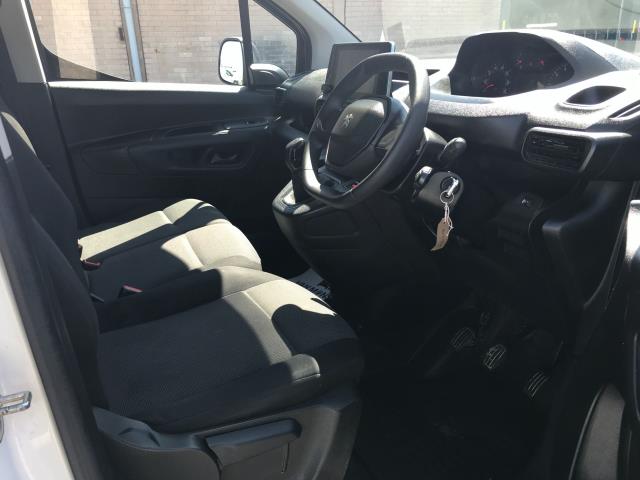 2021 Peugeot Partner L2 950 1.5BLUE HDI 100PS PROFESSIONAL PREMIUM EURO 6 (NU71YCR) Image 20