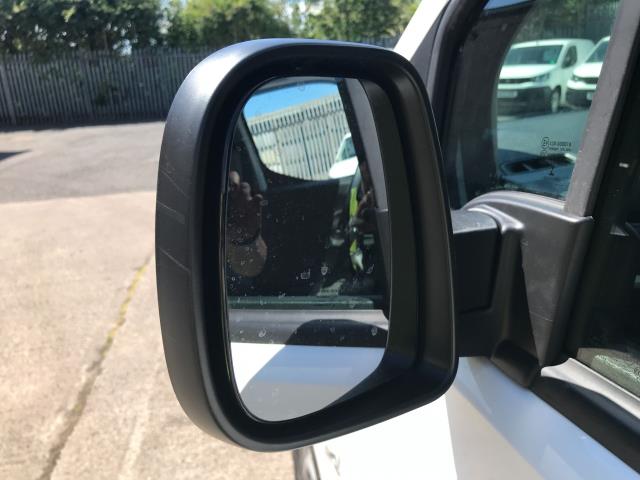 2021 Peugeot Partner L2 950 1.5BLUE HDI 100PS PROFESSIONAL PREMIUM EURO 6 (NU71YCR) Image 37