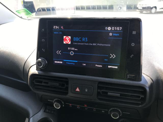 2021 Peugeot Partner L2 950 1.5BLUE HDI 100PS PROFESSIONAL PREMIUM EURO 6 (NU71YCR) Image 13