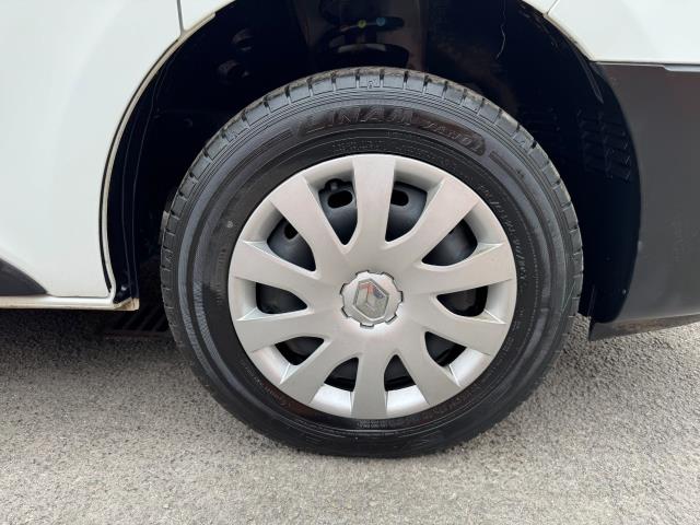 2021 Renault Trafic LL30 L2 H1 BLUE DCi 120PS BUSINESS+  EURO 6 (NU71YKG) Image 55