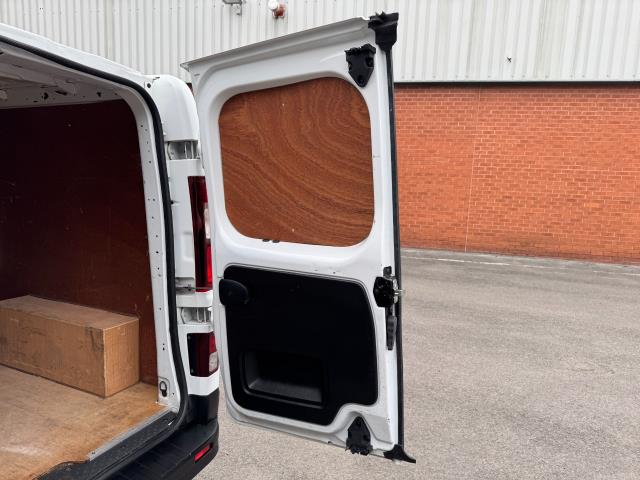 2021 Renault Trafic LL30 L2 H1 BLUE DCi 120PS BUSINESS+  EURO 6 (NU71YKG) Image 53