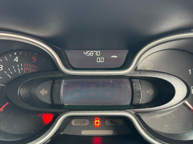 2021 Renault Trafic LL30 L2 H1 BLUE DCi 120PS BUSINESS+  EURO 6 (NU71YKG) Image 12