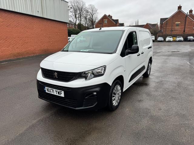 2021 Peugeot Partner 950 1.5 Bluehdi 100 Professional Premium Van (NU71YWF) Image 4