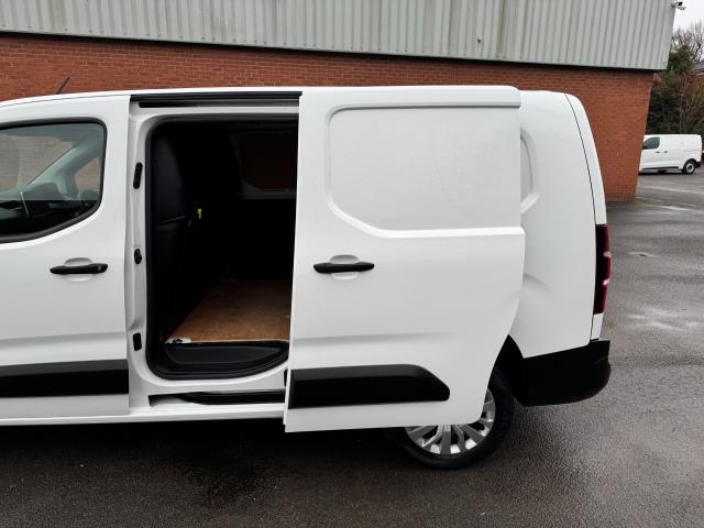 2021 Peugeot Partner 950 1.5 Bluehdi 100 Professional Premium Van (NU71YWF) Image 41