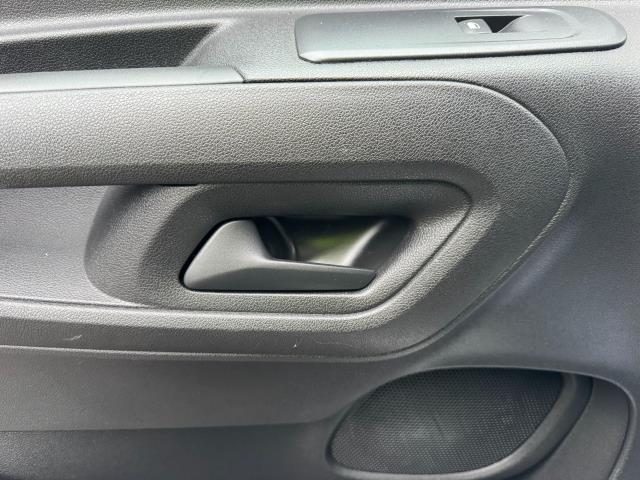 2021 Peugeot Partner 950 1.5 Bluehdi 100 Professional Premium Van (NU71YWF) Image 35