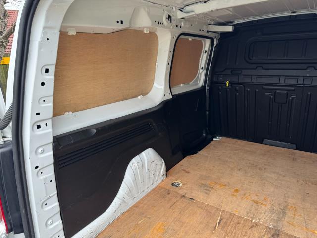 2021 Peugeot Partner 950 1.5 Bluehdi 100 Professional Premium Van (NU71YWF) Image 47