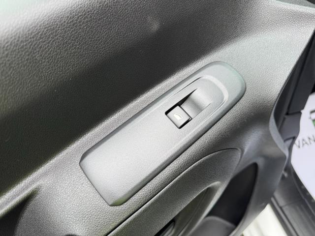 2021 Peugeot Partner 950 1.5 Bluehdi 100 Professional Premium Van (NU71YWF) Image 34