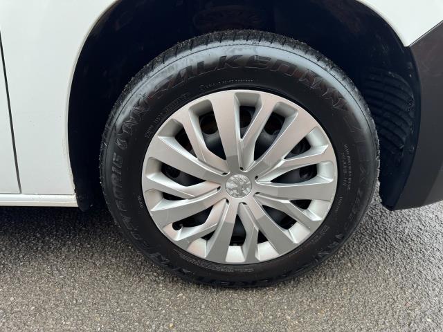 2021 Peugeot Partner 950 1.5 Bluehdi 100 Professional Premium Van (NU71YWF) Image 54