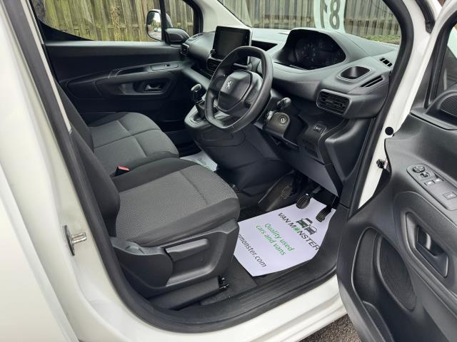 2021 Peugeot Partner 950 1.5 Bluehdi 100 Professional Premium Van (NU71YWF) Image 13