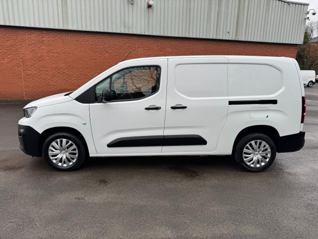 2021 Peugeot Partner 950 1.5 Bluehdi 100 Professional Premium Van (NU71YWF) Image 6