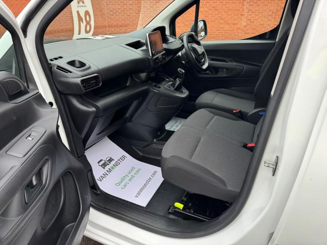 2021 Peugeot Partner 950 1.5 Bluehdi 100 Professional Premium Van (NU71YWF) Image 28