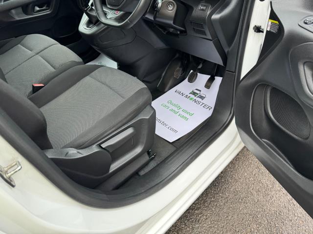 2021 Peugeot Partner 950 1.5 Bluehdi 100 Professional Premium Van (NU71YWF) Image 17