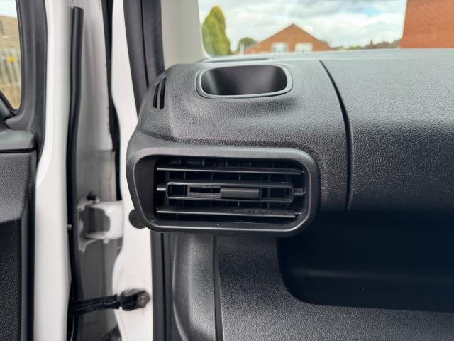 2021 Peugeot Partner 850 1.5 Bluehdi 100 Professional Premium Crew Van (NU71ZKC) Image 37