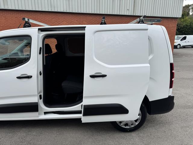 2021 Peugeot Partner 850 1.5 Bluehdi 100 Professional Premium Crew Van (NU71ZKC) Image 42
