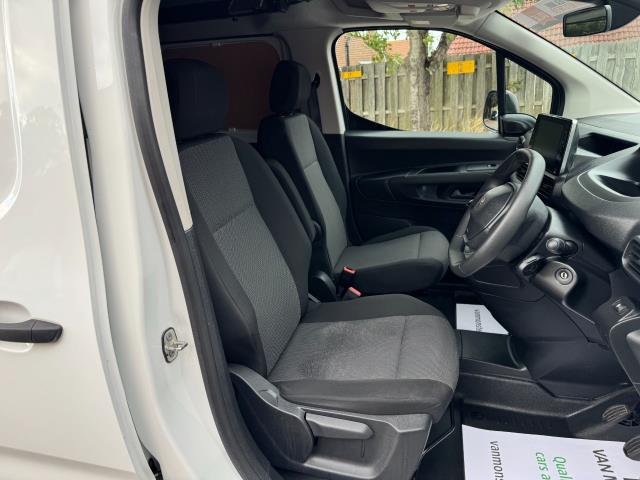 2021 Peugeot Partner 850 1.5 Bluehdi 100 Professional Premium Crew Van (NU71ZKC) Image 16