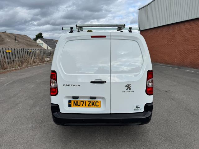 2021 Peugeot Partner 850 1.5 Bluehdi 100 Professional Premium Crew Van (NU71ZKC) Image 8