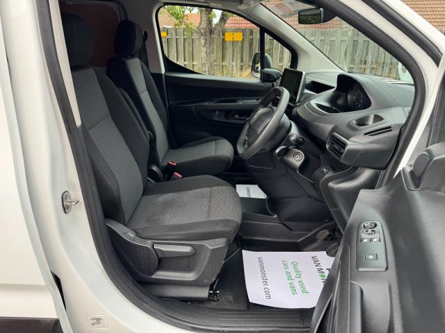 2021 Peugeot Partner 850 1.5 Bluehdi 100 Professional Premium Crew Van (NU71ZKC) Image 15