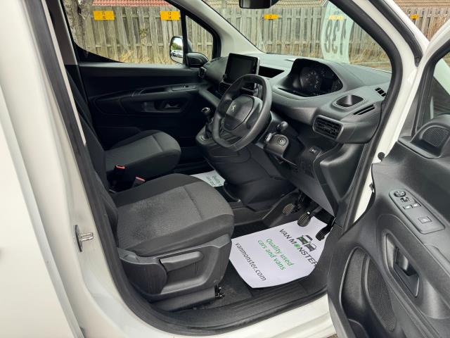 2021 Peugeot Partner 850 1.5 Bluehdi 100 Professional Premium Crew Van (NU71ZKC) Image 13