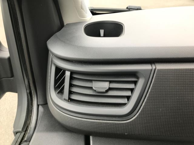 2022 Renault Trafic Ll30 Blue Dci 150 Business Van (NU72GHA) Image 28