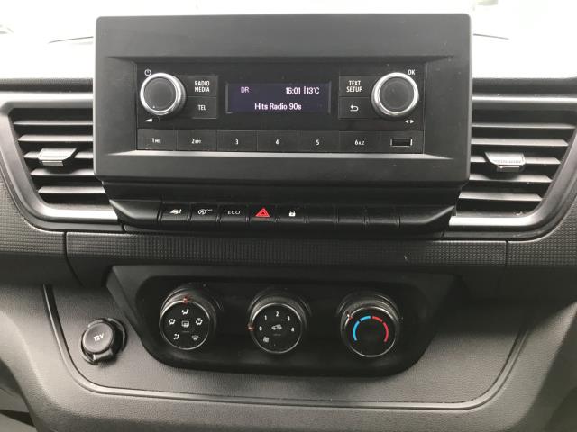 2022 Renault Trafic Ll30 Blue Dci 150 Business Van (NU72GHA) Image 22